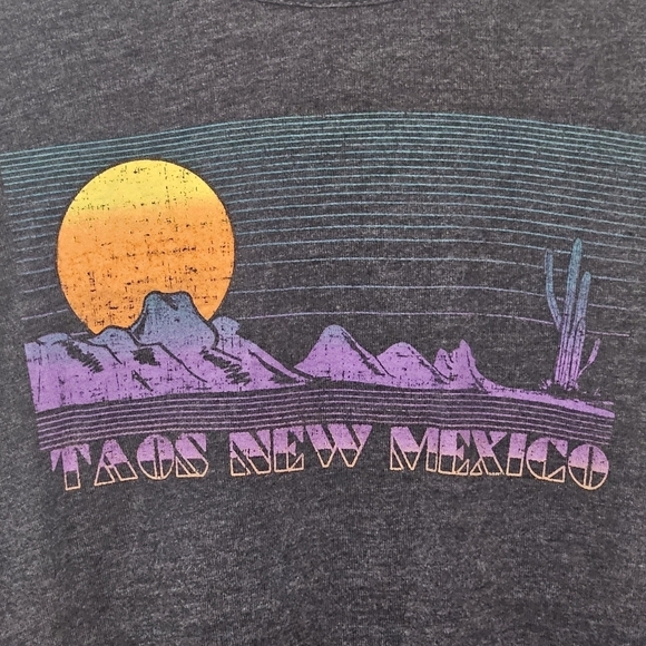 NWT Chaser graphic long sleeve top size small - Picture 2 of 11